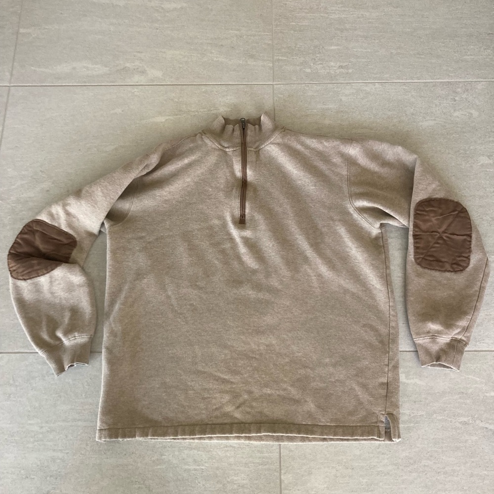 Woolrich tan sweatshirt w/elbow patches 🤓